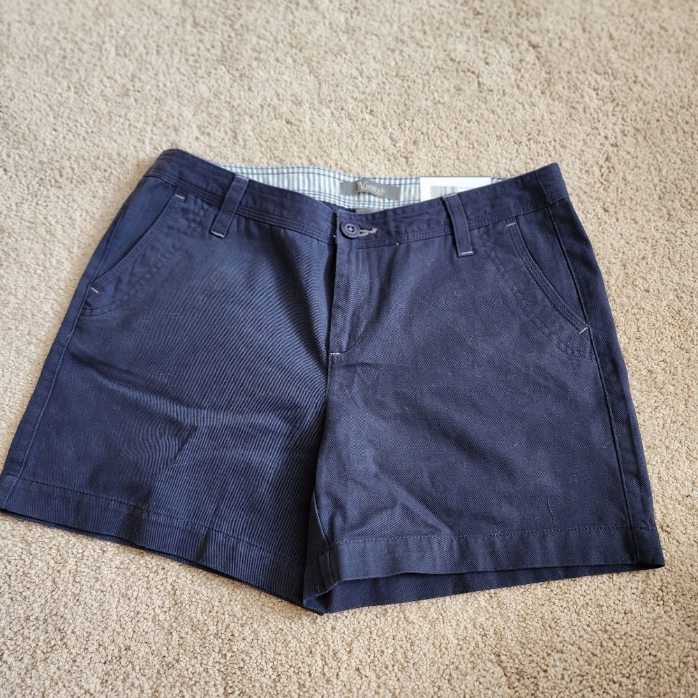 NWT Natural Reflections Navy Blue Shorts Ladies size 6